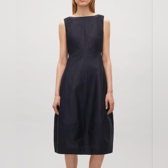 COS Dresses & Skirts - COS women's navy blue cocoon sleeveless dress. EUC. Size 12
